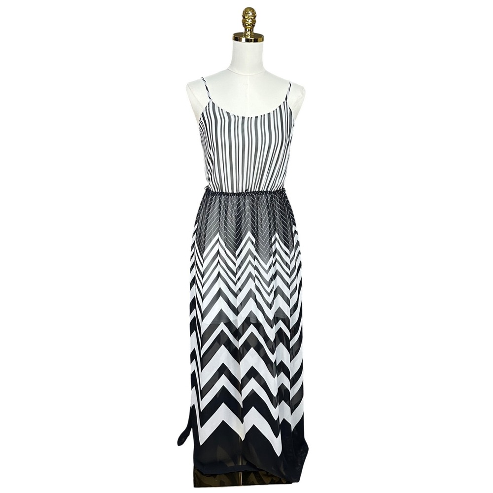 Candie's Black White Striped Chevron Maxi Dress Sleeveless Geometric Print